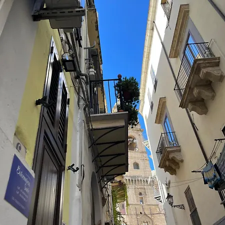 Bohemien Near Quattro Canti Palermo