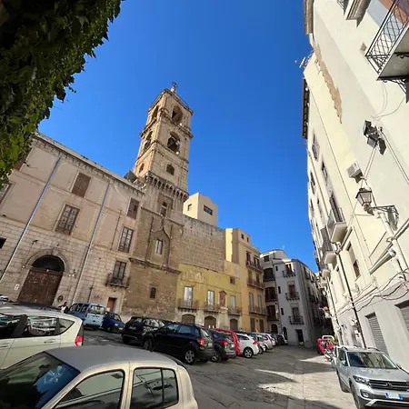 Bohemien Near Quattro Canti